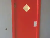Маятниковые двери