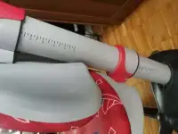 Кресло школьника Красное Прочное  Регулируется всё  Без дефектов