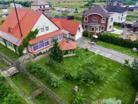 Сдаю посуточно просторный коттедж с банкетным залом