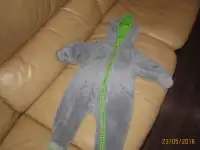 Продаю детский комбинезон