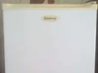 Продам мини холодильник Eienberg