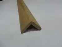 Уголок из дуба