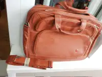 Новая  черная  кожаная  папка  35 x 27 см   в идеале, фотография 5