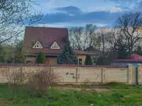 Дом у реки, Тенистая 7