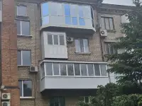 Продам квартиру 326м2 в городе Луганск площадь Героев ВОВ
