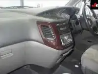 Автомобиль из Японии Nissan Elgrand, фотография 7
