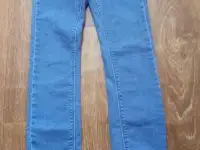 Джинсы женские