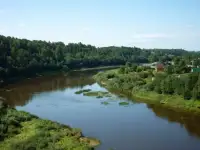 Участок в селе под застройку. Газ, водопровод, близость реки.