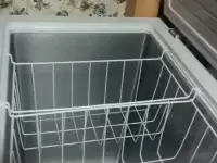 Продам морозильный ларь 142л.