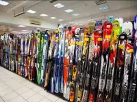 Продам горные лыжи и сноуборды Б/У