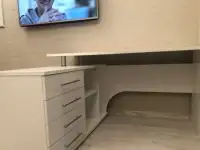 Продам угловой стол