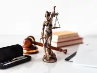 Юридические услуги