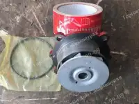 Насос водяной VOE21404502 для Volvo BL71