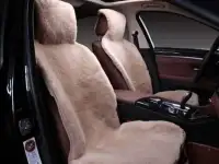 Комплект меховых  накидок  на передние сидения автомобиля