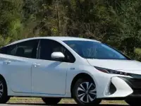 Продам авто Toyota Prius Prime