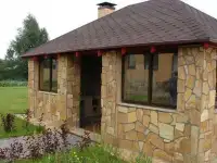 Облицовка фасада природным камнем