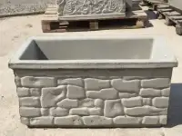 Вазон бетонный уличный