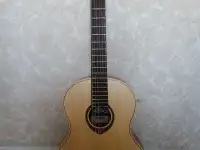 Классическая гитара LAG OC70