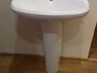 умывальник с пьедесталом