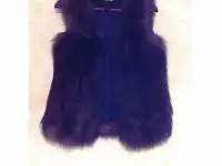 Продаю меховую жилетку!!!