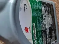 Продам АКП масло новое  но вскрыто зелёного цвета , за ненадобностью