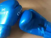Продам детские боксёрские перчатки, шлем, фотография 2
