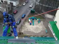 Установка снегозадержателей на кровле