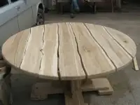 продам дубовый стол