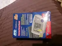 Продам тонометр AND