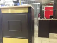 Барная стойка с витринами