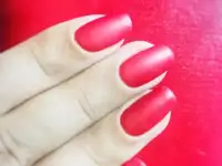 Маникюр гель лак у метро Тверская