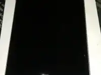 Залоченный iPhone 6s. Состояние хорошее.