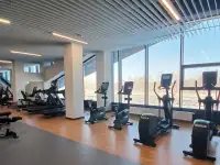 Занятия в тренажёрном зале, фотография 3