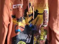 Толстовка трикотажная с капюшоном р-р 48