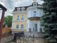 Продам дом 776м2 в городе Луганск район бара Чёрный кот
