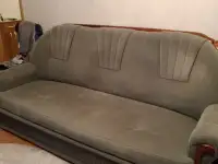 Продам диван  Комсомольский р-н
