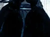 Продаю шубу красивую новую мутоновая с норкой очень красивая!!!
