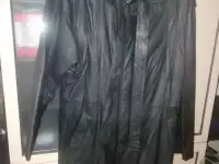 Продажа новый кожаный плащ(пальто) с поясом