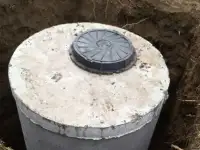 Кольца, крышки колодцев. Колодезные люки. Монтаж колодцев.