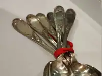 Подарочные в наборе в  пластиковом футляре   не пользованные  Ложки чайные  Клеймо TJ, фотография 5