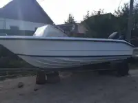Продам моторную лодку с мотором