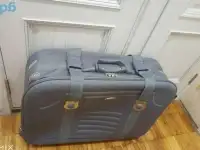 Большой Чемодан 12 колёс  лёгкий  70 x 50 x 20 см 8 колёс сбоку ! 4 снизу всего 12 колёс ! Три ручки