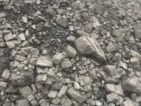 Уголь каменный для печей, каминов и котлов.