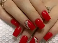 Маникюр, педикюр