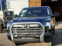 TOYOTA TUNDRA 2022