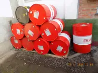 Бочки 200 литровые из под диз-масла ровные красивые .
