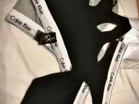 Нижнее белье Calvin Klein