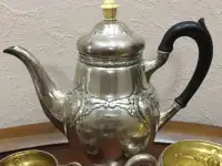 Старинный чайный набор из серебра 