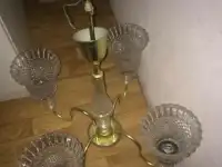 продаю люстру хрустальную