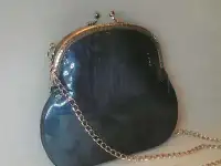 Маленькая лаковая сумочка цвета морской волны (кожа, Handmade), фотография 12